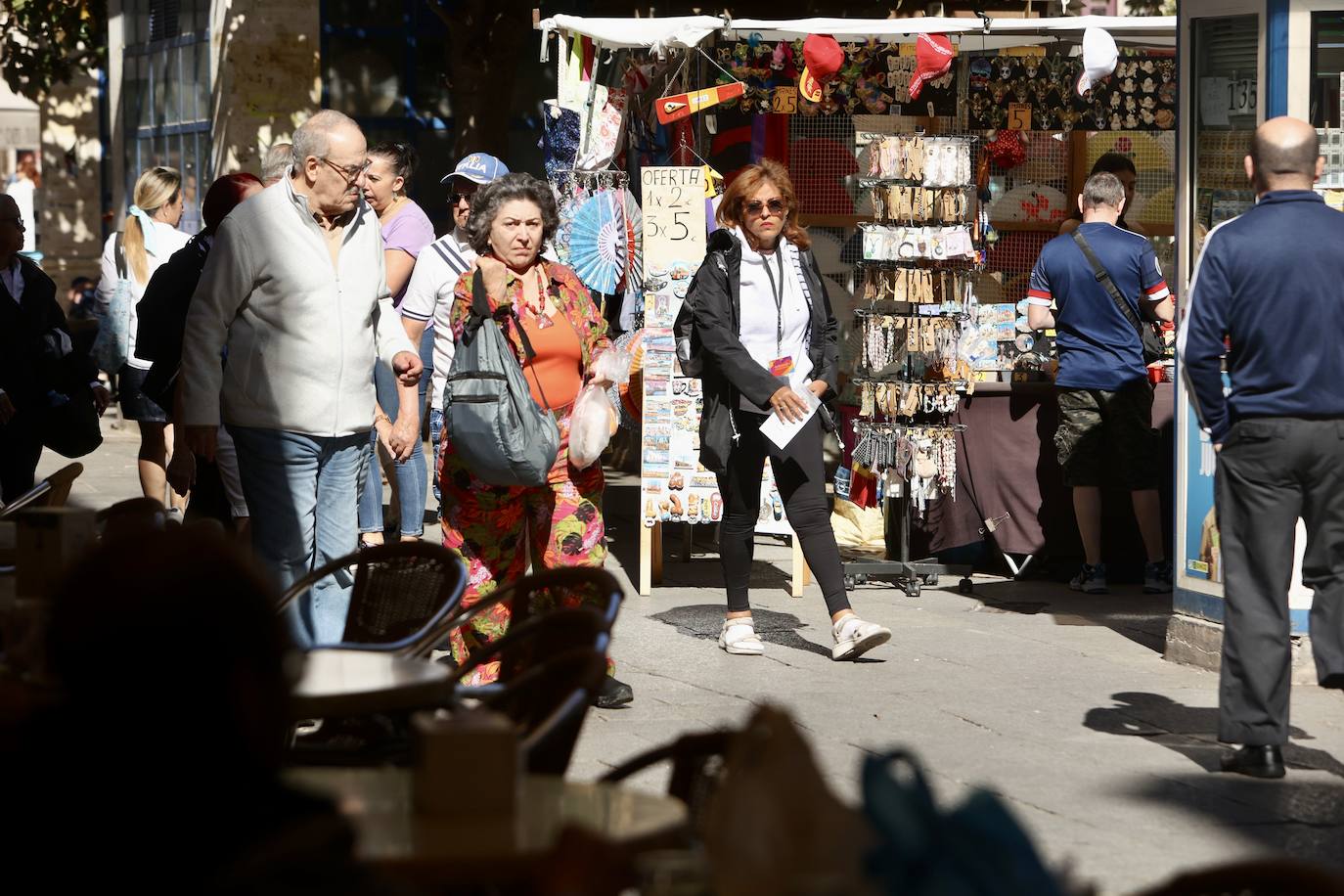 Fotos: Más de 8.000 cruceristas en Cádiz este jueves