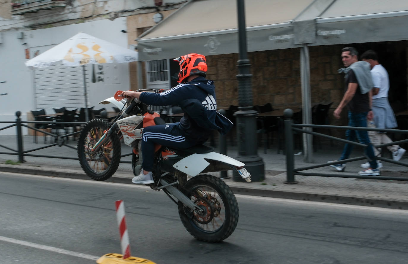 FOTOS: Regresa la fiebre motera a El Puerto