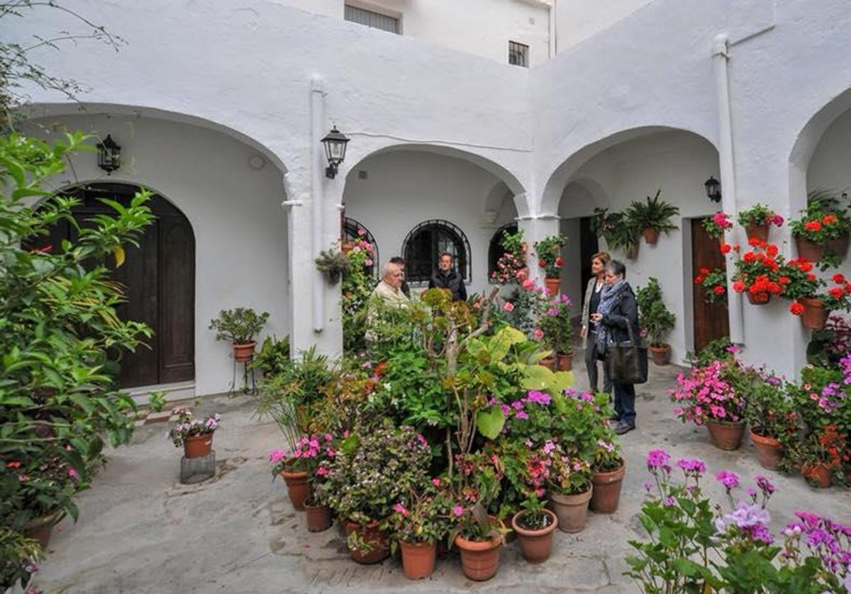 Los Patios de Vejer es una celebración que realza la belleza de uno de los pueblos más bonitos de España