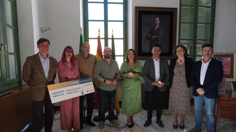 'Kreaty Shoes' se alza con el I Premio Emprendedor Local del Año 2024 de El Puerto