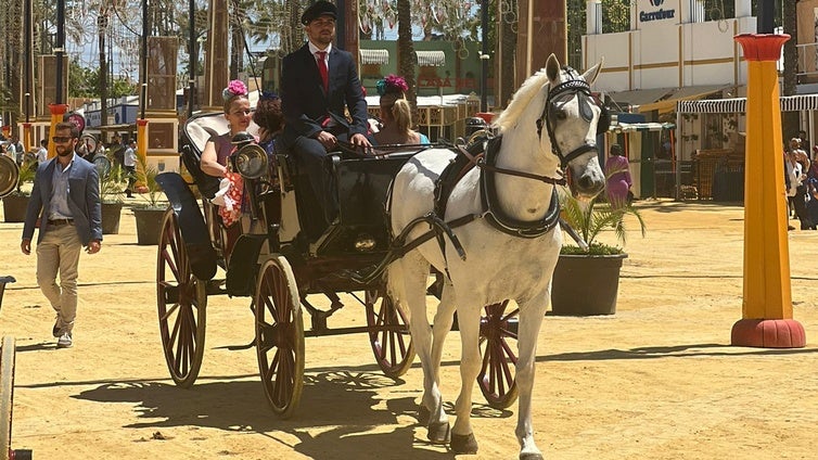 El Mentidero: Festivo y multitud de comidas en este lunes de Feria de Jerez