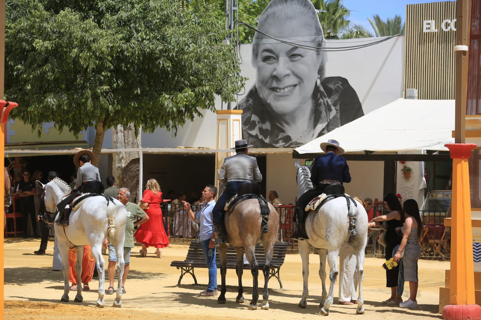 Fotos: Ambiente del jueves de Feria en Jerez