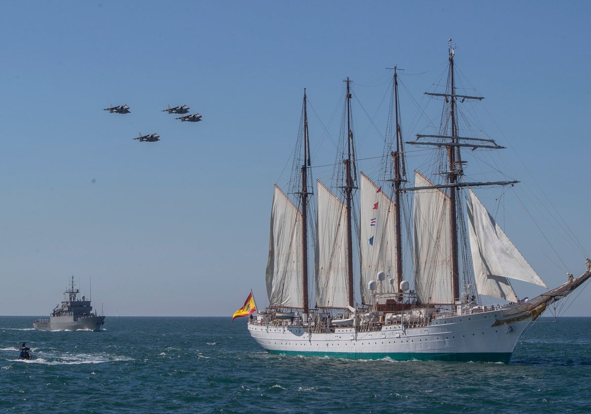 El Juan Sebastián Elcano.