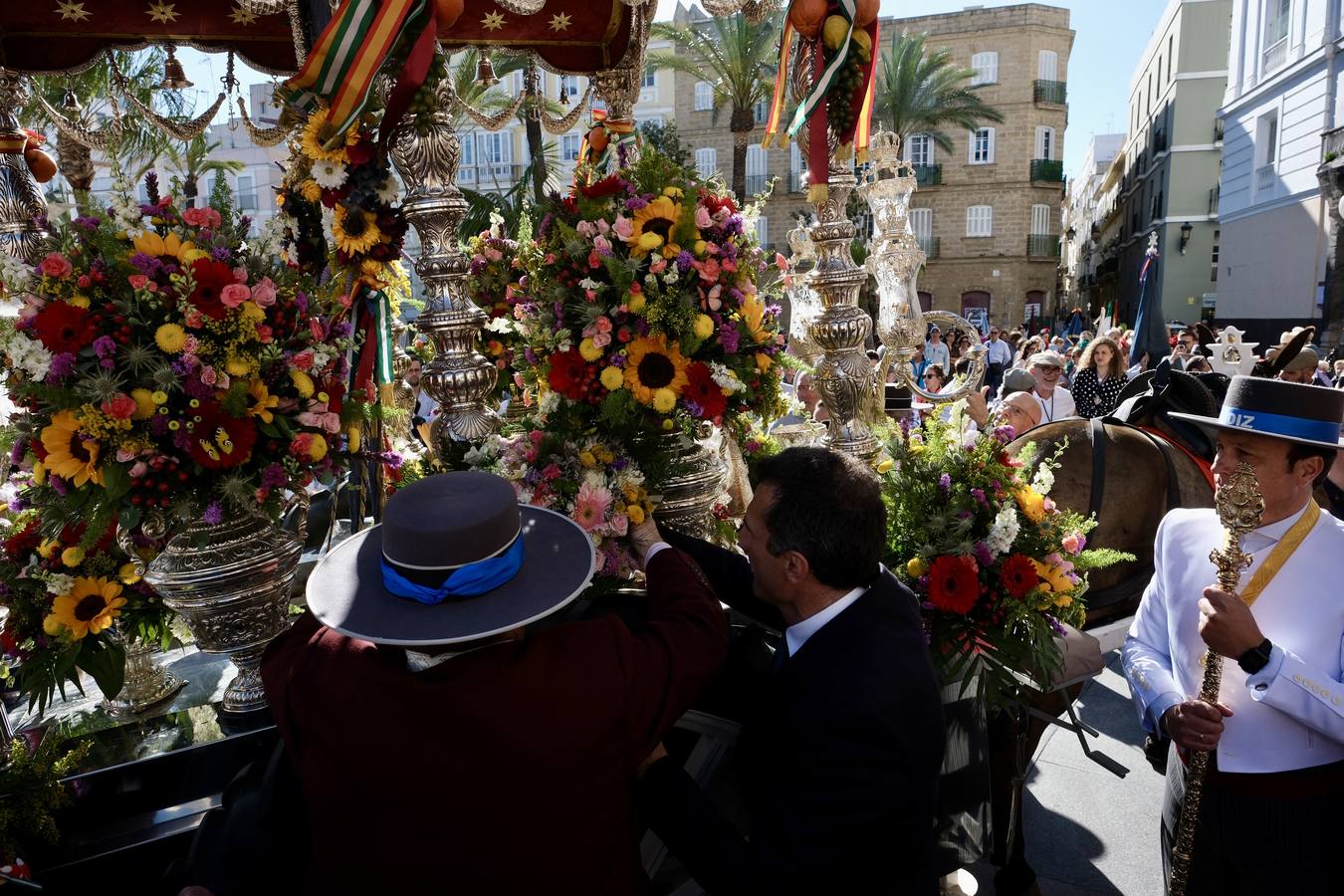 Fotos: La hermandad del Rocío de Cádiz recorre la ciudad antes de salir hacia Almonte