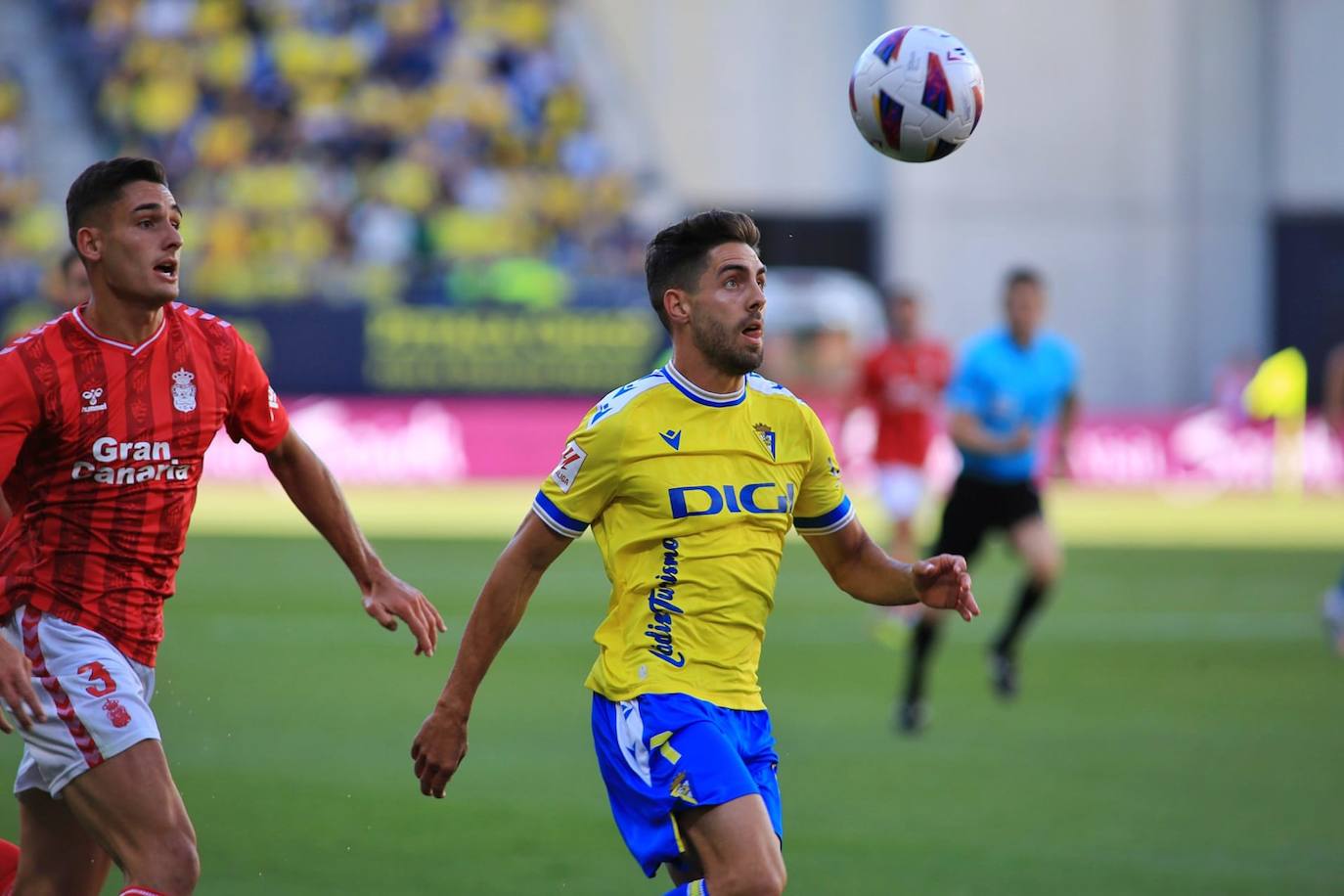 Fotos: Las imágenes del partido Cádiz CF-Las Palmas en Carranza