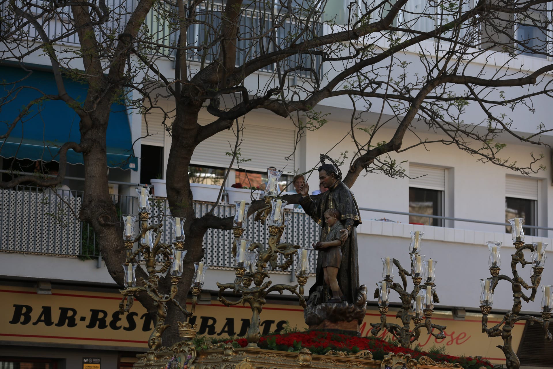 Fotos: Salesianos arropa a su patrona, María Auxiliadora