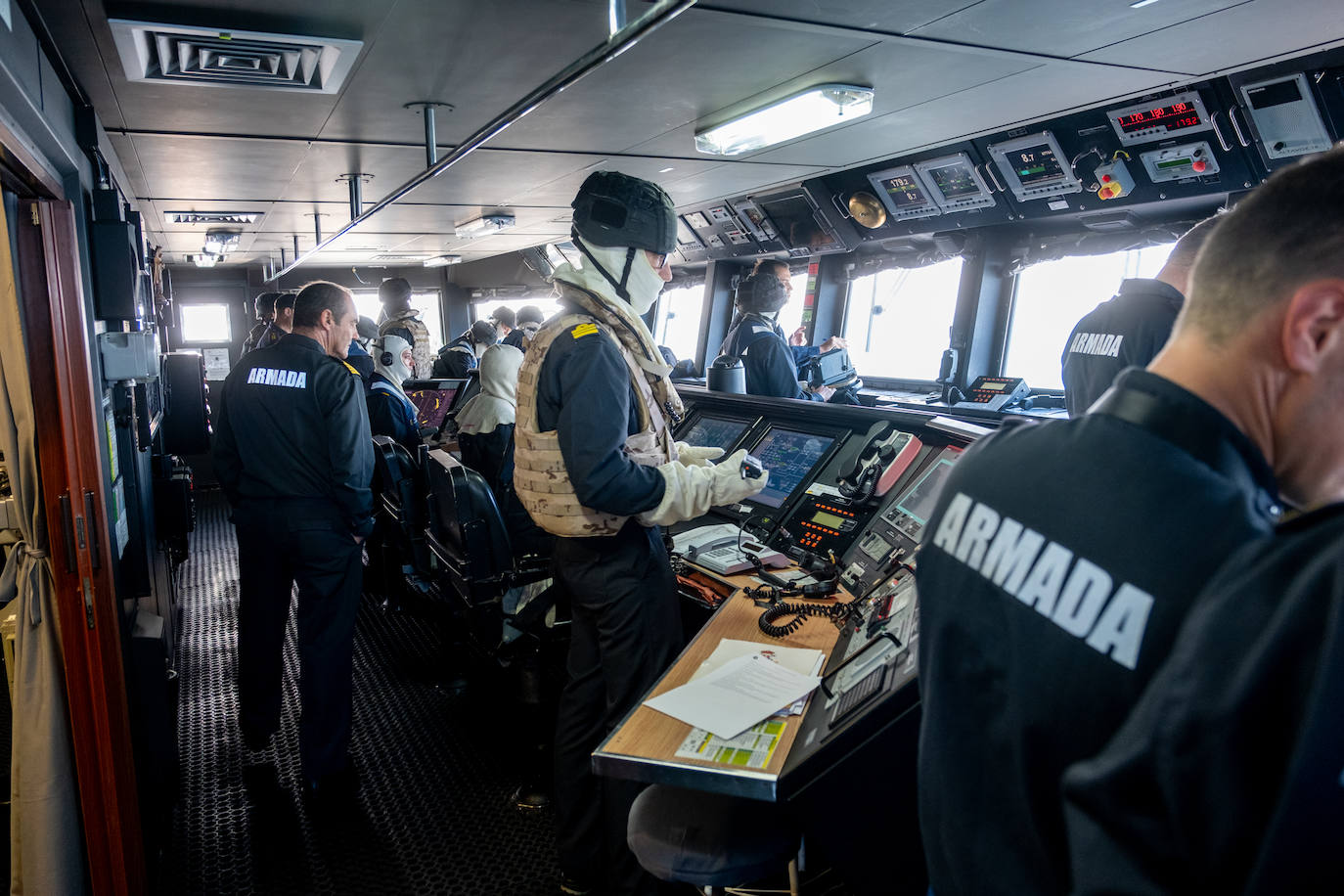 Imágenes del ejercicio de daño y control en la fragata &#039;Cristóbal Colón&#039;