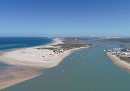 La Junta protege la Punta del Boquerón y el islote de Sancti Petri y restringe el paso