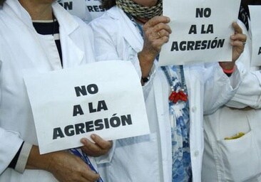 Agreden a golpes y puñetazos a un médico en el centro de salud del Gastor, en la Sierra de Cádiz