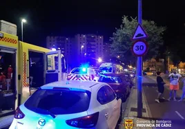 Un incendio arrasa por completo un piso en  Jerez