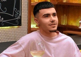 El hijo de Dani Güiza llega a 'First Dates', pero su cita no conoce a su padre: «Para mí es como un ídolo»