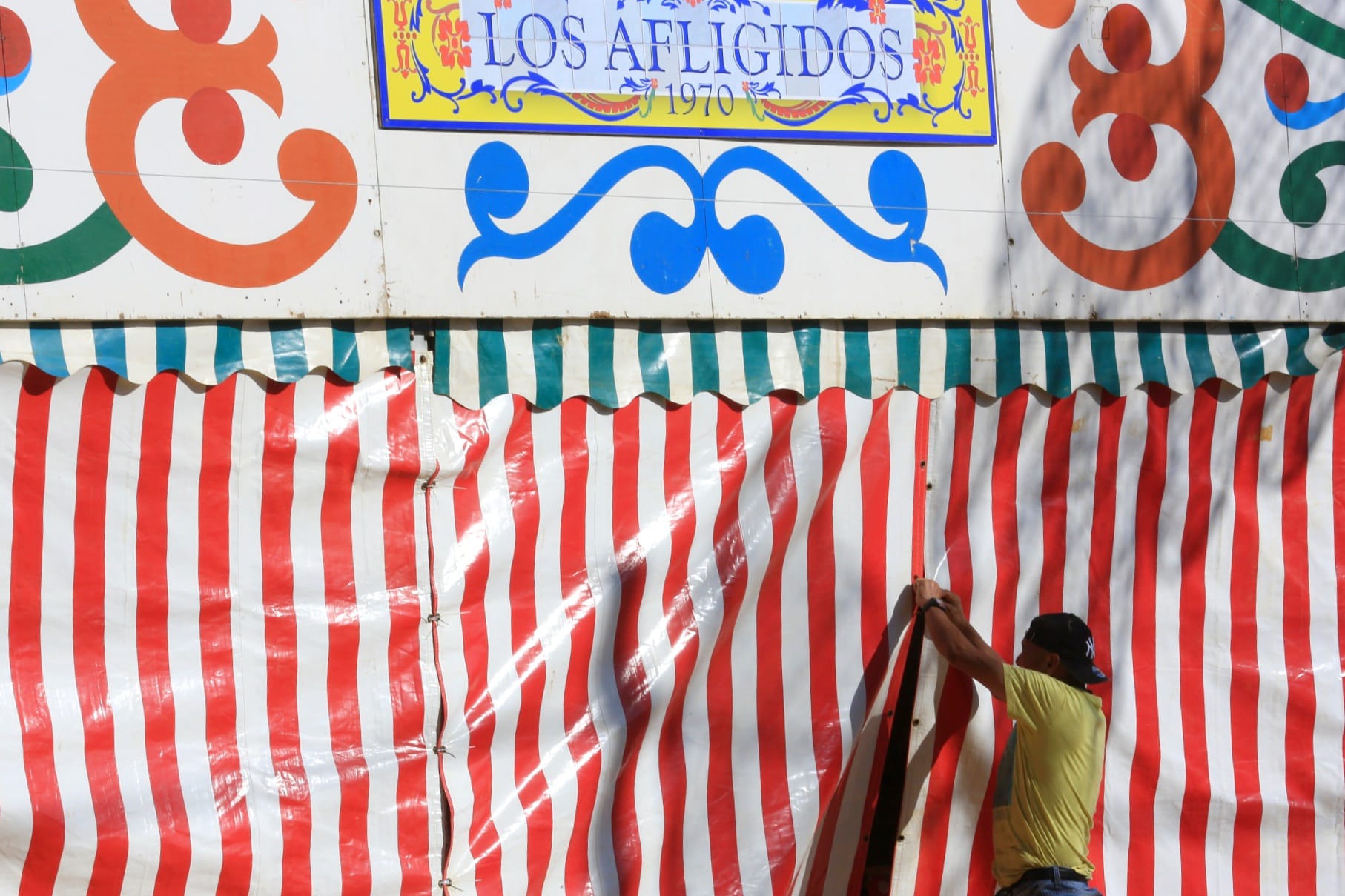 Fotos: El Puerto ultima los preparativos para su Feria