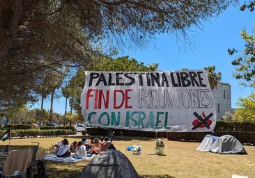 Estudiantes de Cádiz levantan su acampada pro Palestina tras 23 días en el campus universitario de Puerto Real