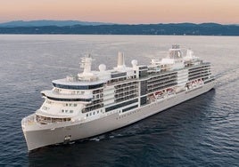 El nuevo crucero de lujo Silver Ray hace escala este lunes en Cádiz durante su viaje inaugural