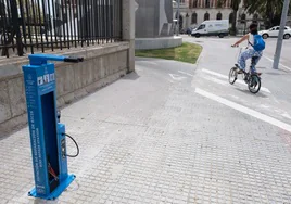 Cádiz contará con cuatro estaciones para arreglar las bicicletas de forma gratuita