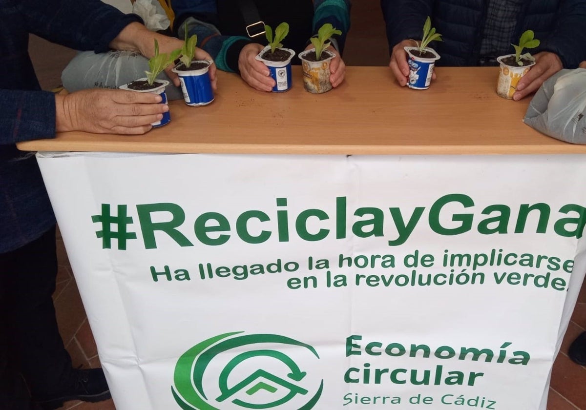 Campaña de reciclaje de residuos en la Sierra.