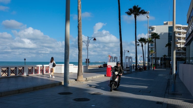 «Los días de invierno entre semana no pasan por aquí ni los fantasmas»