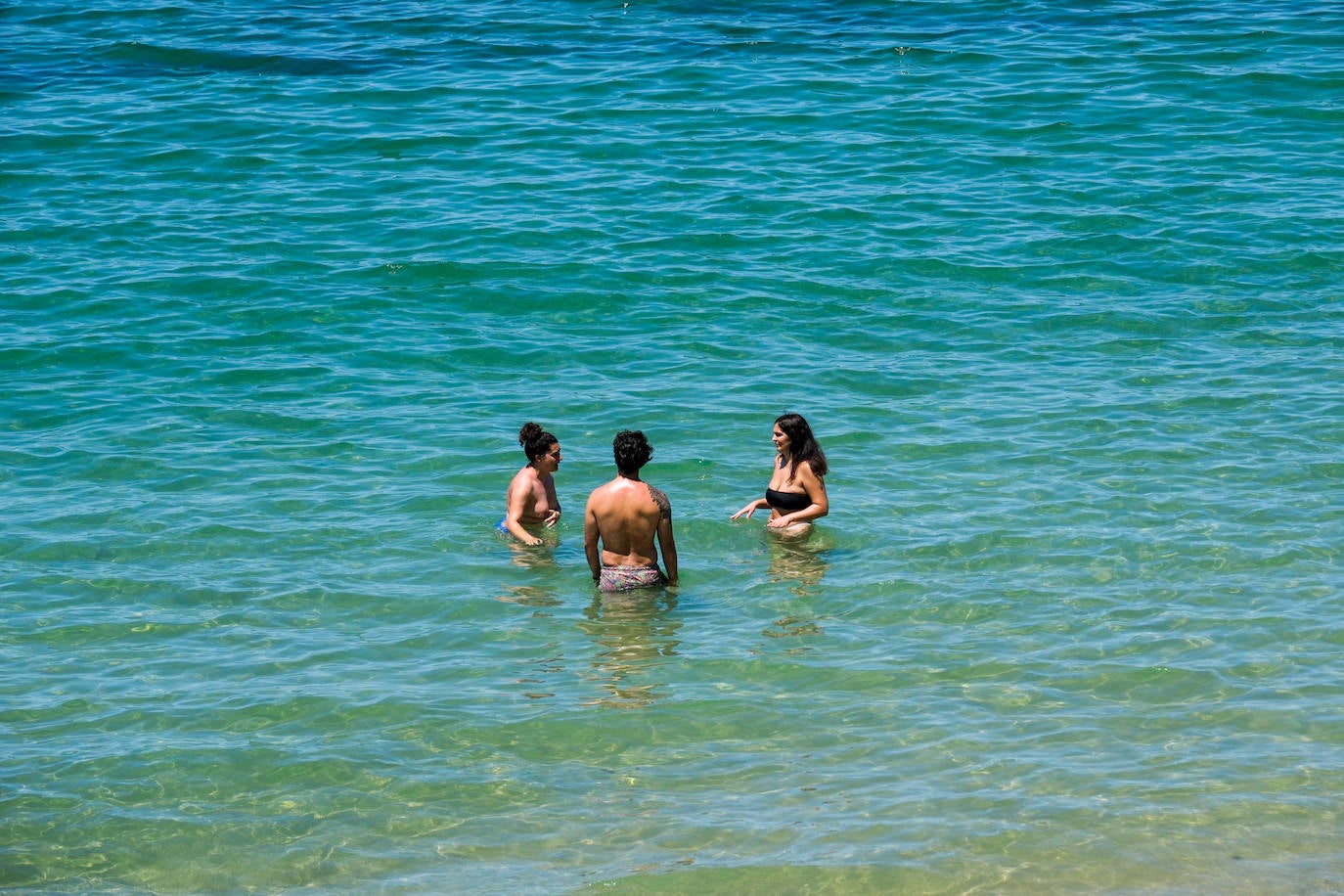 Fotos: Cádiz disfruta de su primer fin de semana de verano