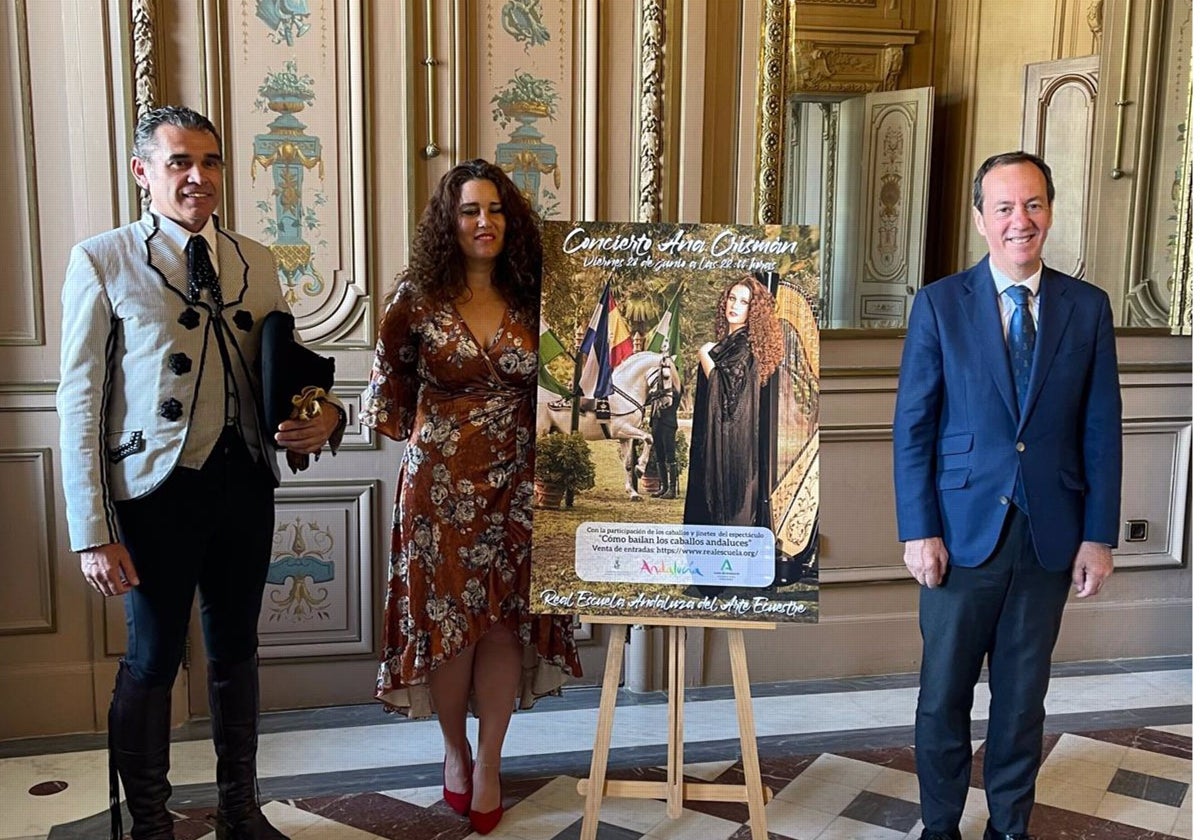 Ana Crismán fusionará en un concierto el arpa flamenca y los caballos y jinetes de la Real Escuela.