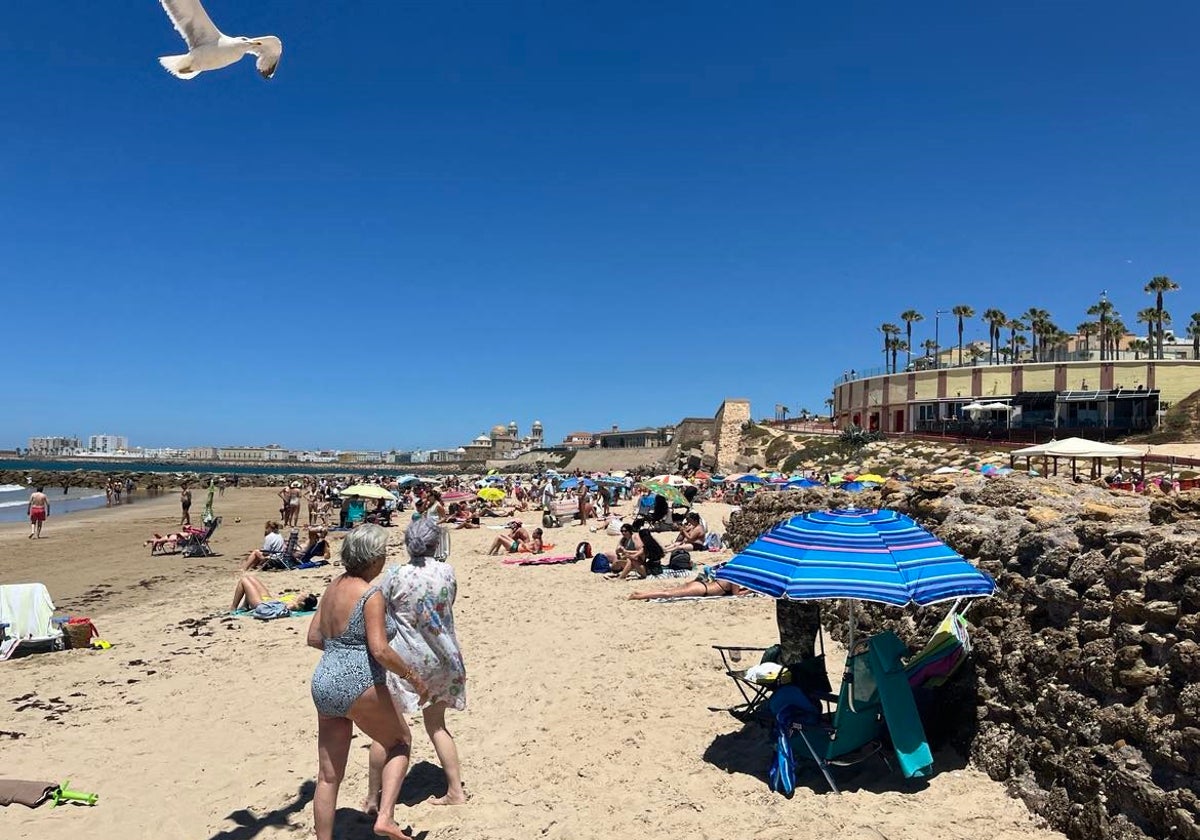 La playa de Santa María del Mar de Cádiz durante el pasado fin de semana