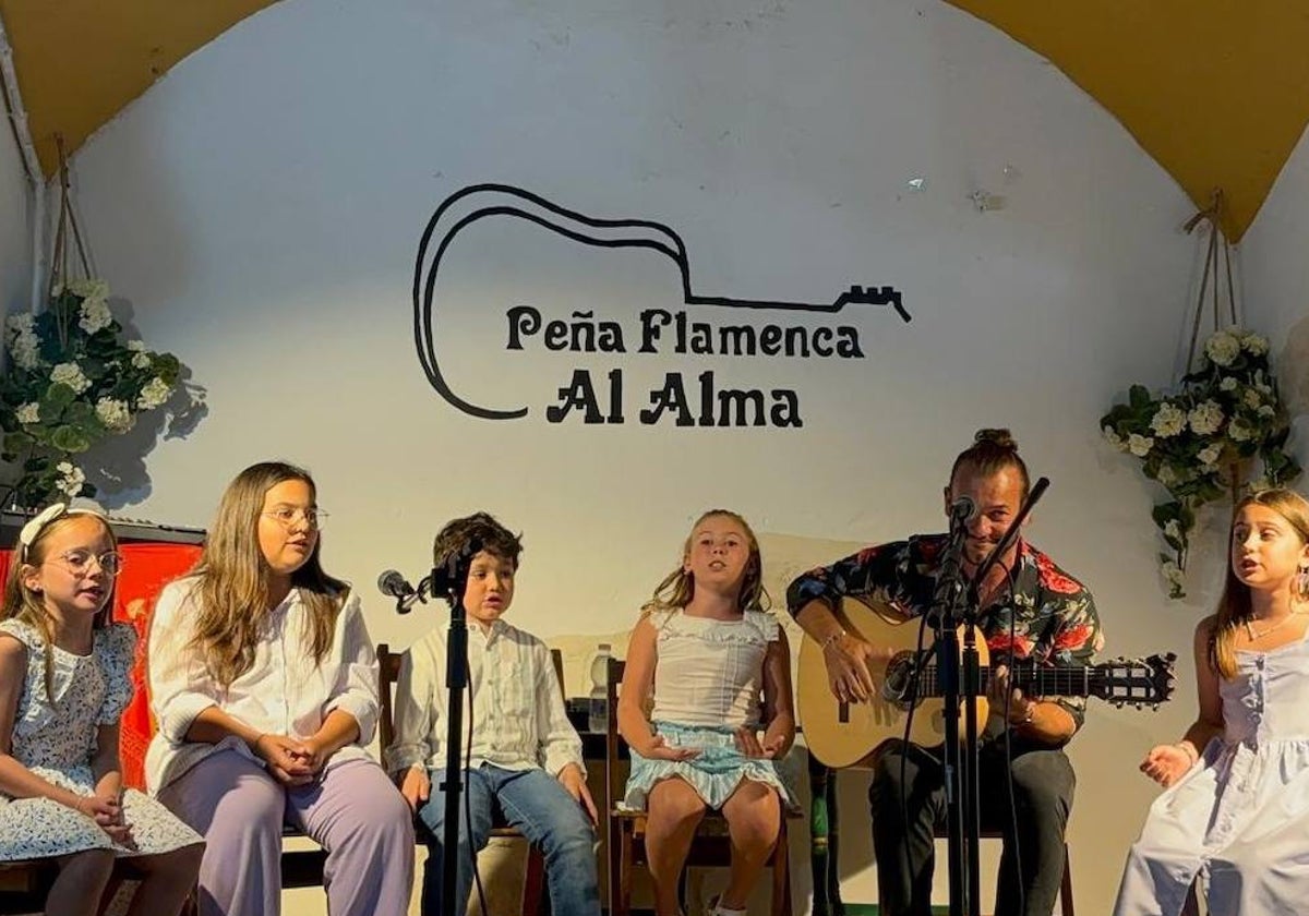 Dieciséis niños se inician en flamenco en El Puerto