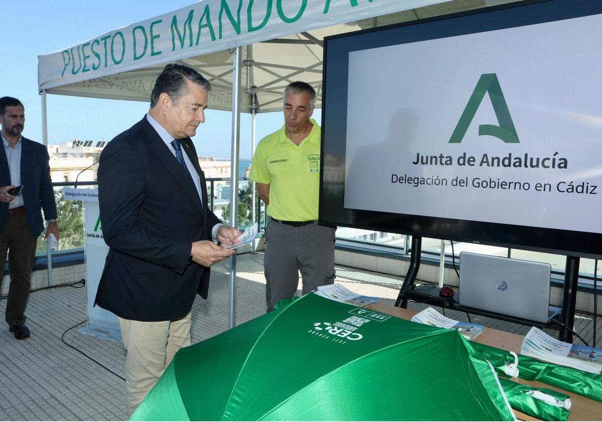 El consejero Antonio Sanz durante la presentación de la campaña en Cádiz