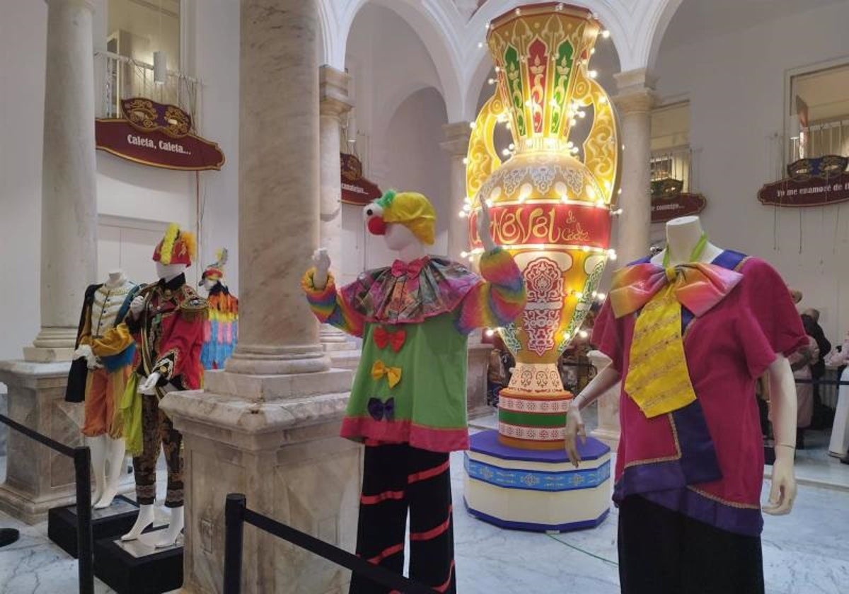 Exposición temporal en la Casa del Carnaval de tipos premiados con la Aguja de Oro, en una imagen de archivo.