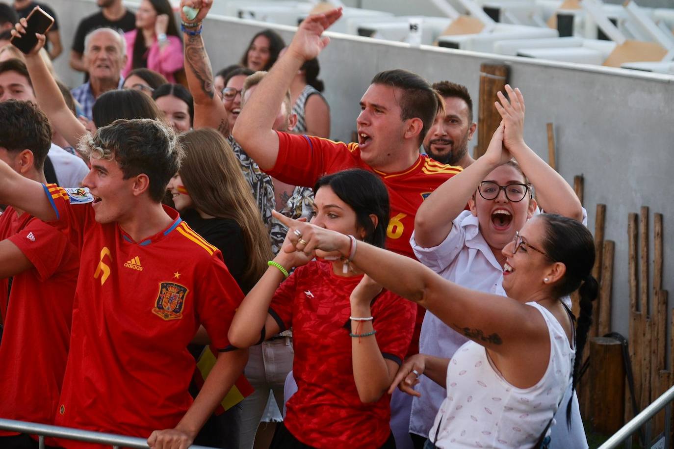 Fotos: Así se ha vivido el España-Francia en Cádiz