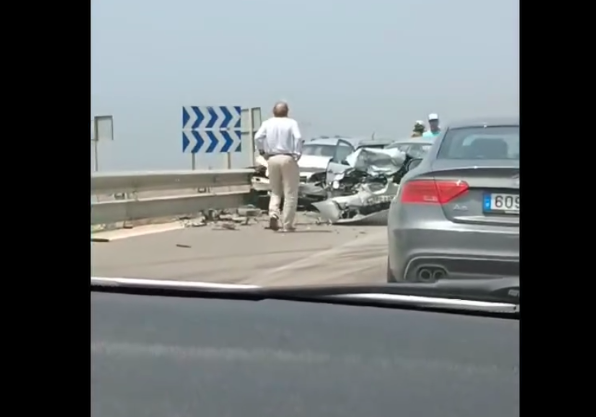 Los coches que se han visto implicados en el accidente