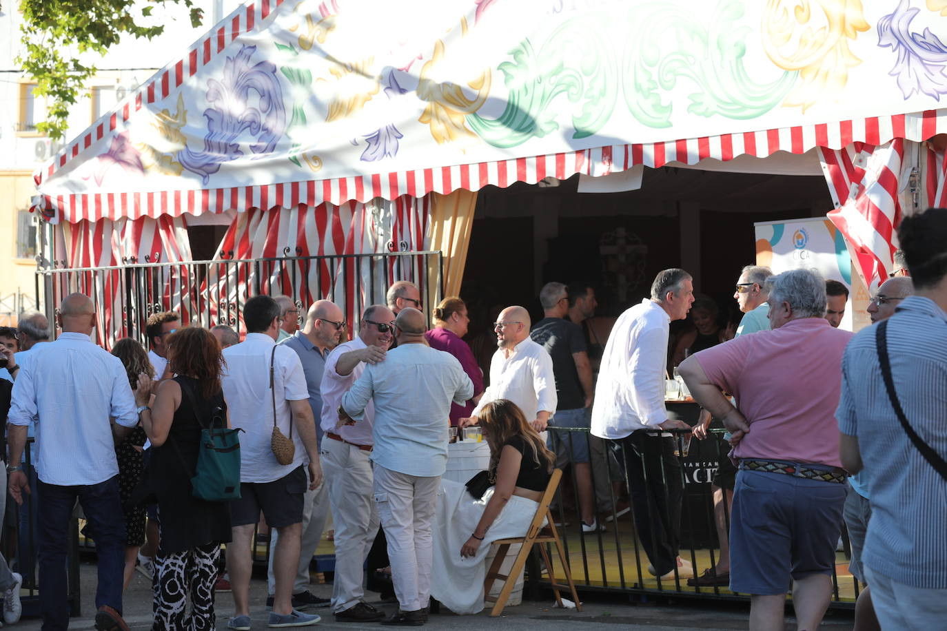 FOTOS: Primer día de disfrute completo en la Feria de San Fernando