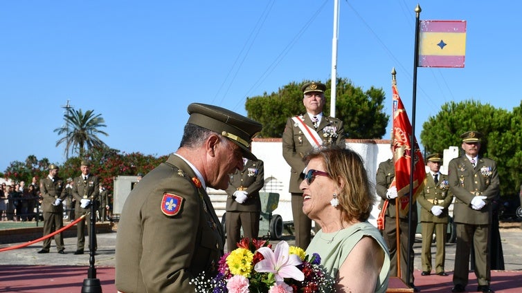 Emotiva Jura de Bandera para 1268 soldados del Acuartelamiento de Camposoto, en San Fernando