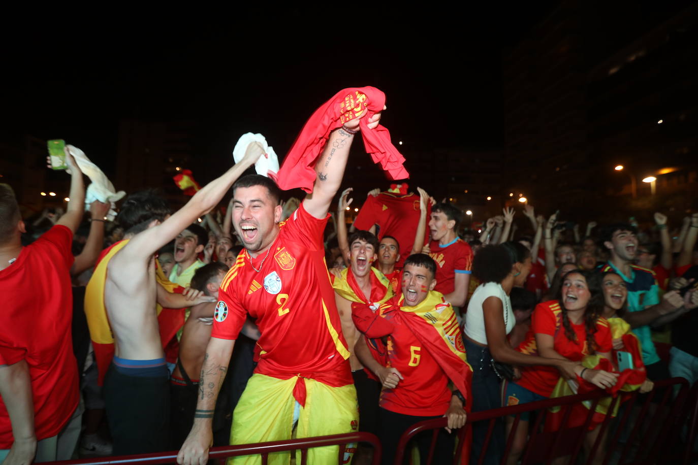 Fotos: Cádiz y La Roja, un solo corazón en la final de la Eurocopa 2024
