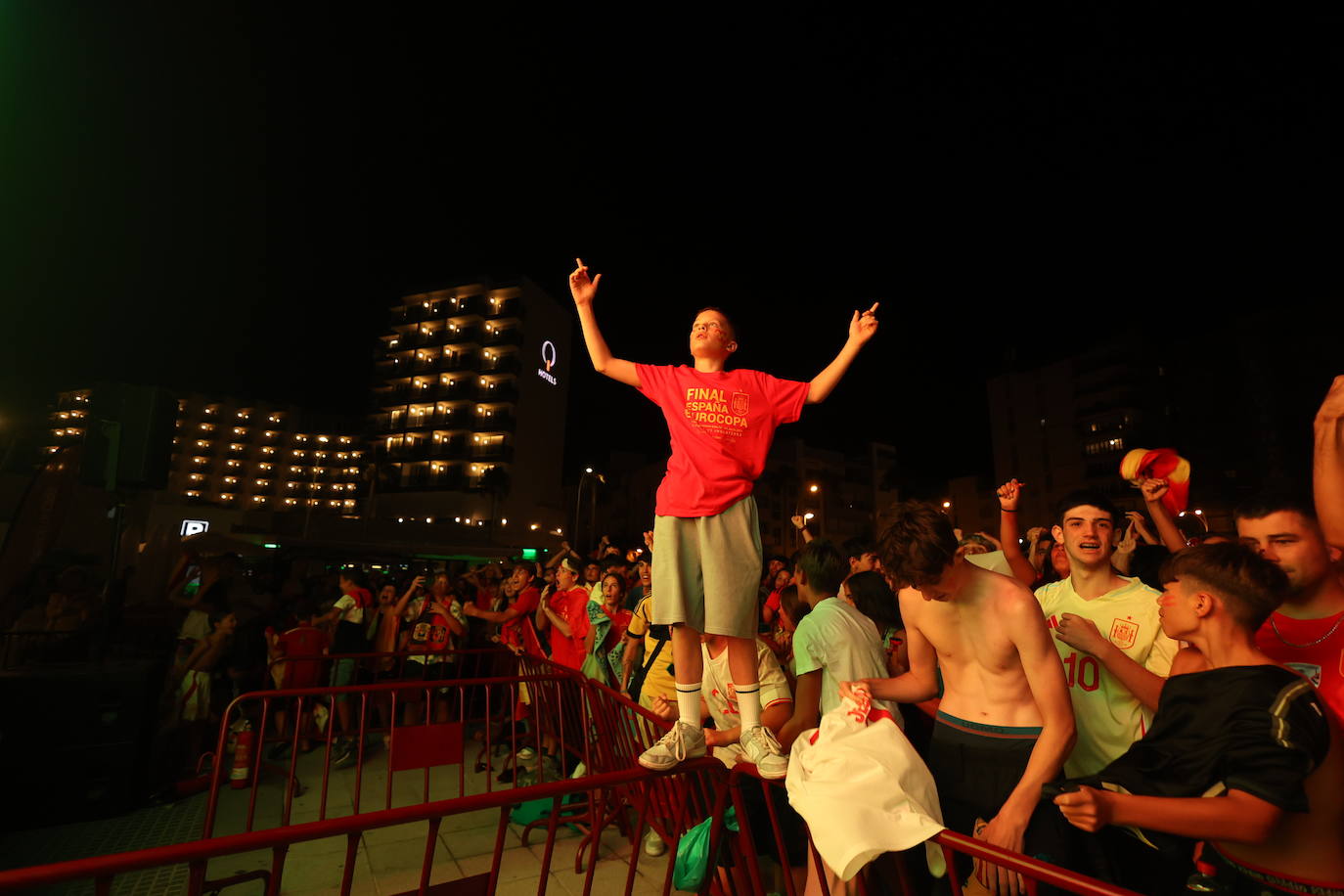 FOTOS: Los aficionados portuense se emocionan con el partido de España en la Eurocopa