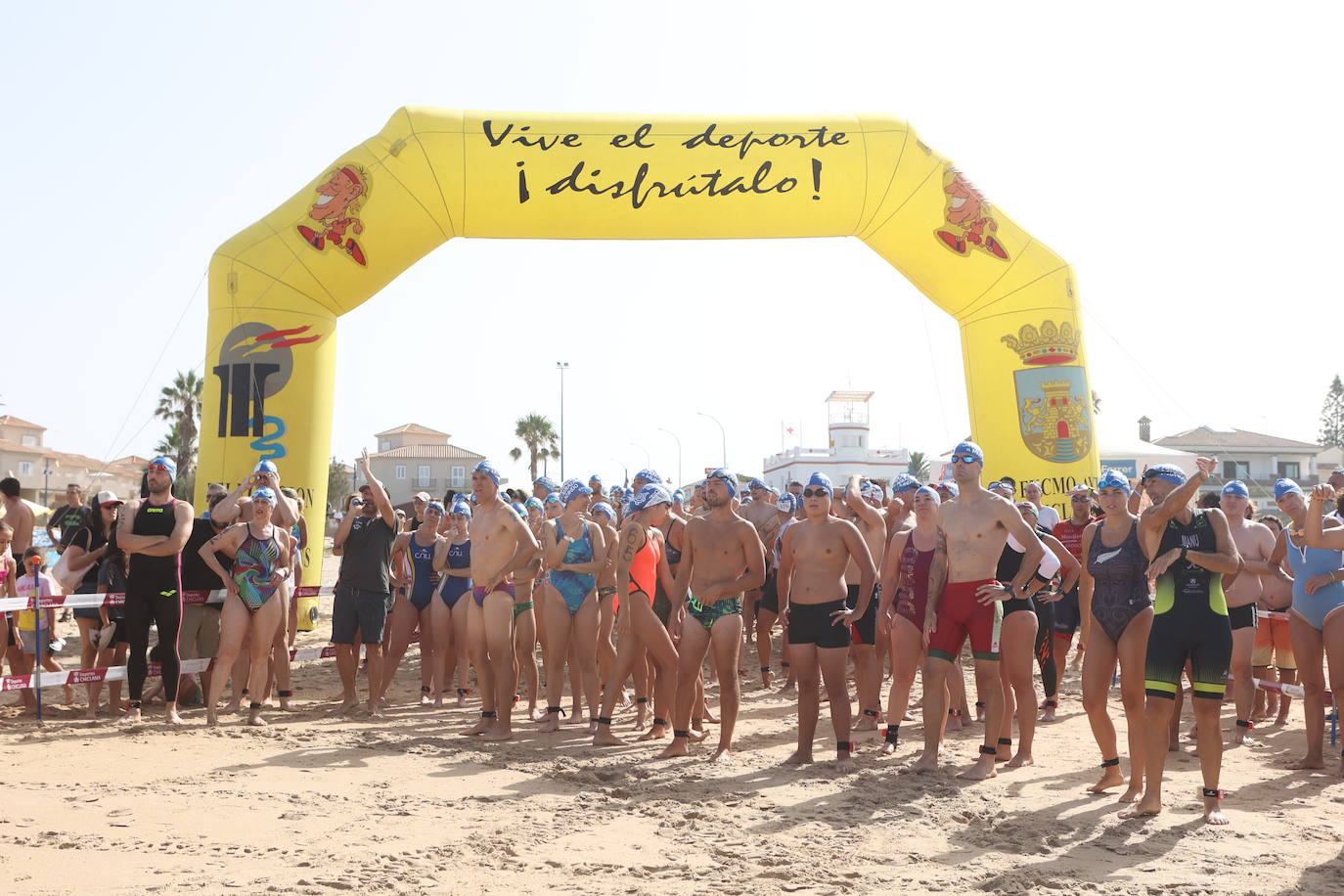 Fotos: La Barrosa celebra una nueva edición de &#039;Brazadas Solidarias Chiclana&#039;