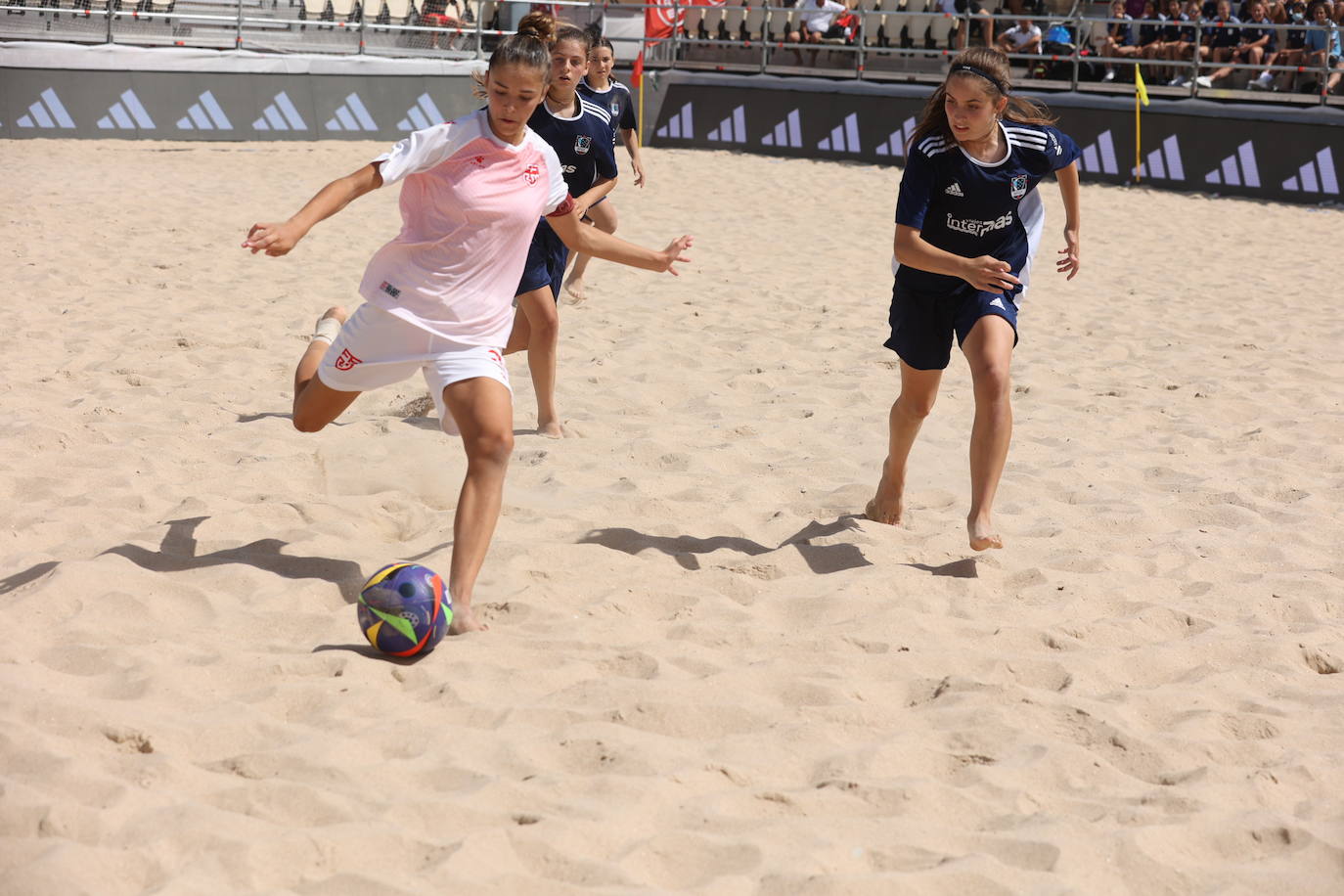 Fotos: El mejor fútbol playa se da cita en el Cádiz Arena