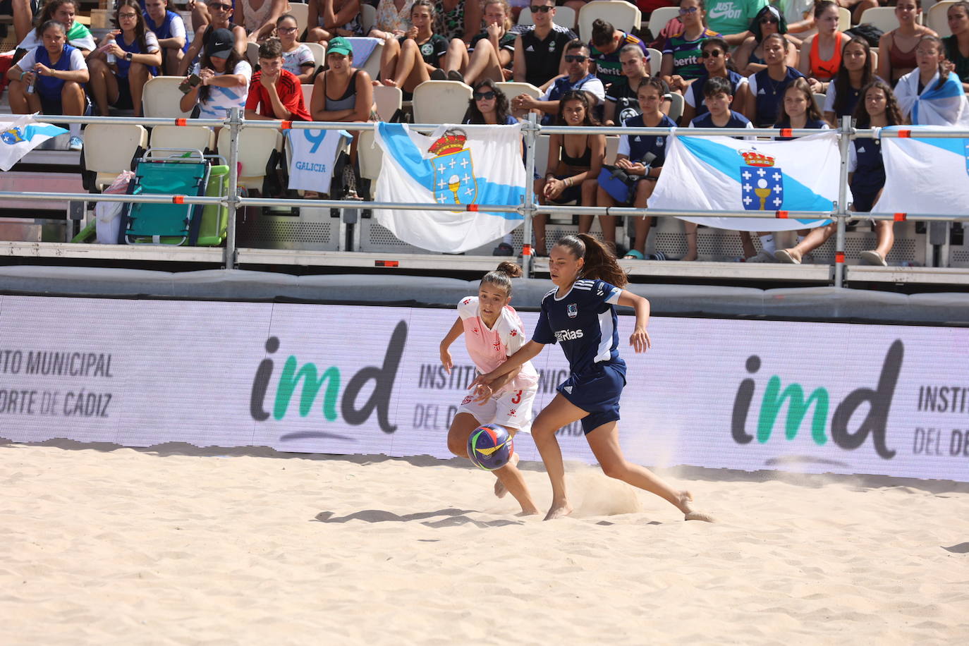 Fotos: El mejor fútbol playa se da cita en el Cádiz Arena