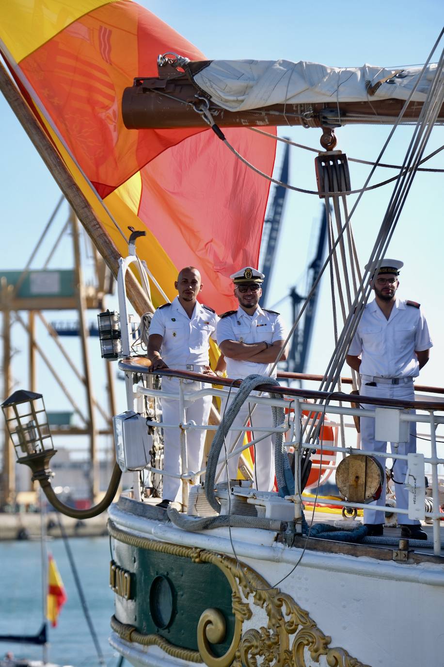 Fotos: Así ha sido la llegada de Elcano a Cádiz