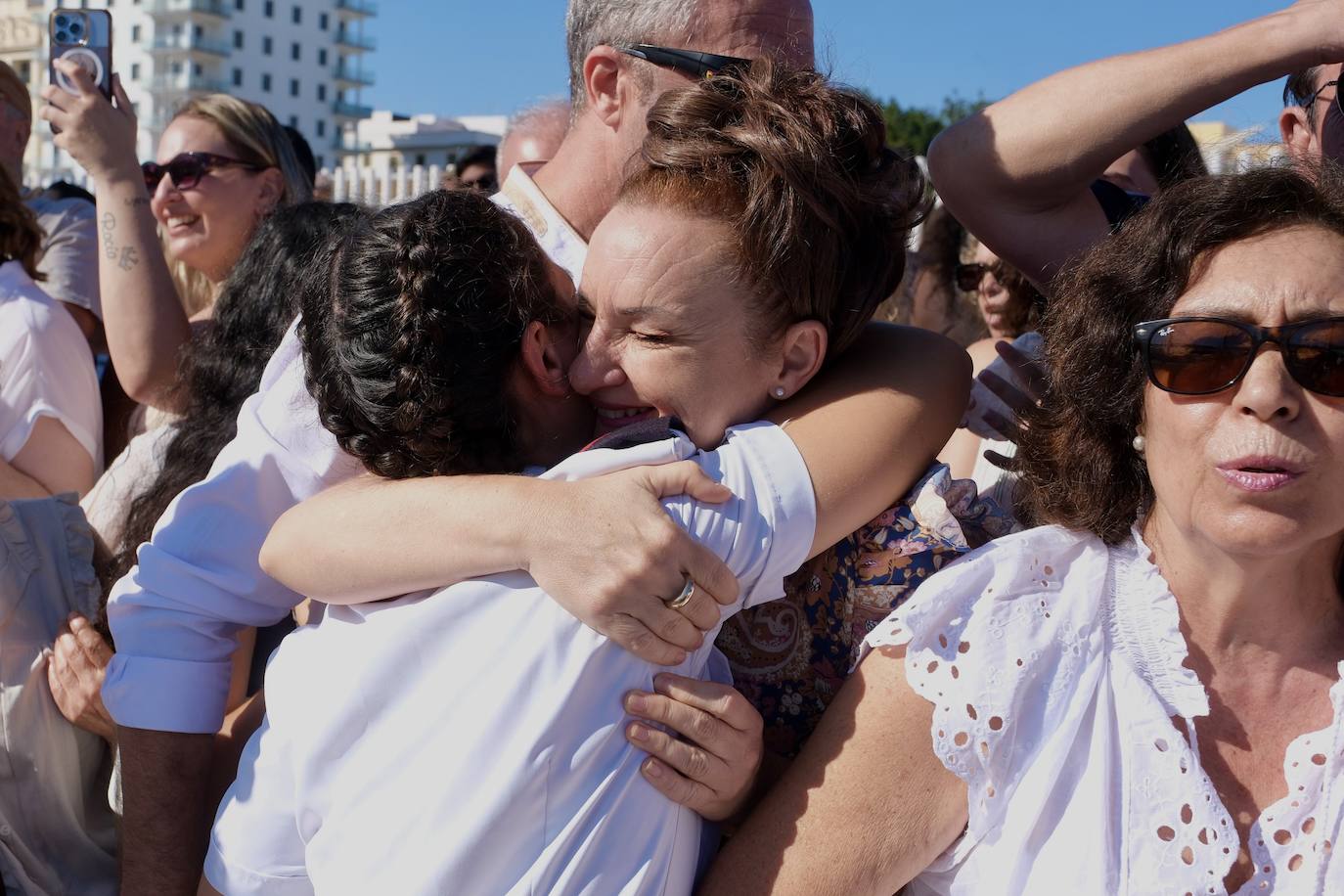 Fotos: Así ha sido la llegada de Elcano a Cádiz