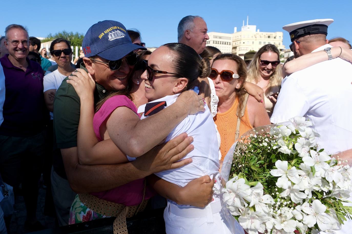 Fotos: Así ha sido la llegada de Elcano a Cádiz