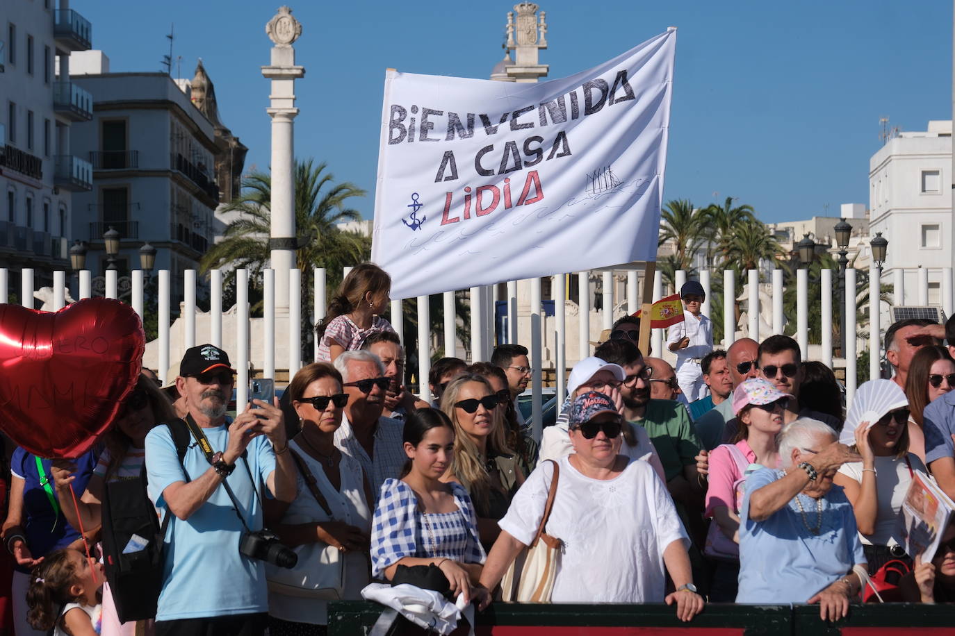 Fotos: Así ha sido la llegada de Elcano a Cádiz