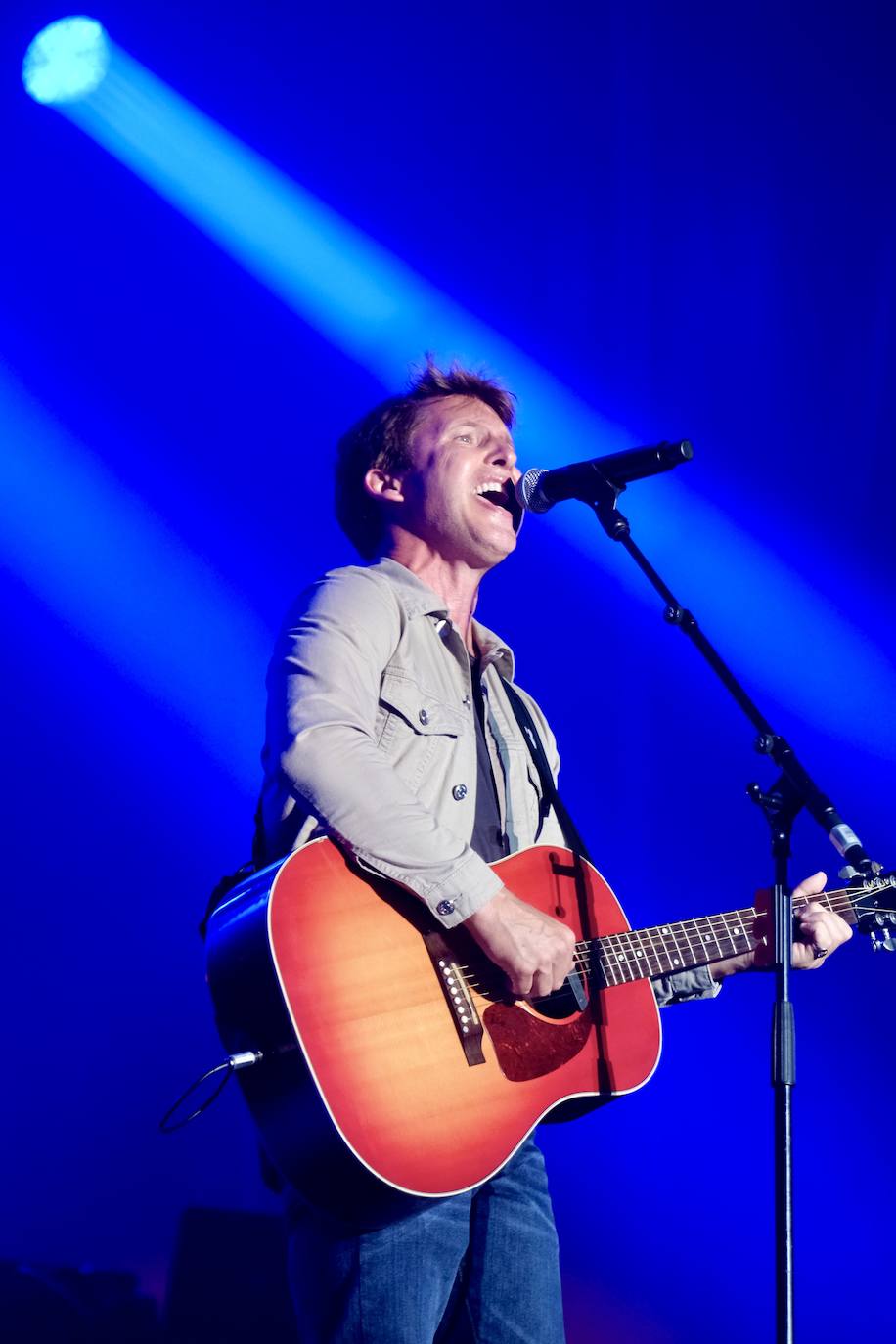 Fotos: James Blunt conquista Sancti Petri