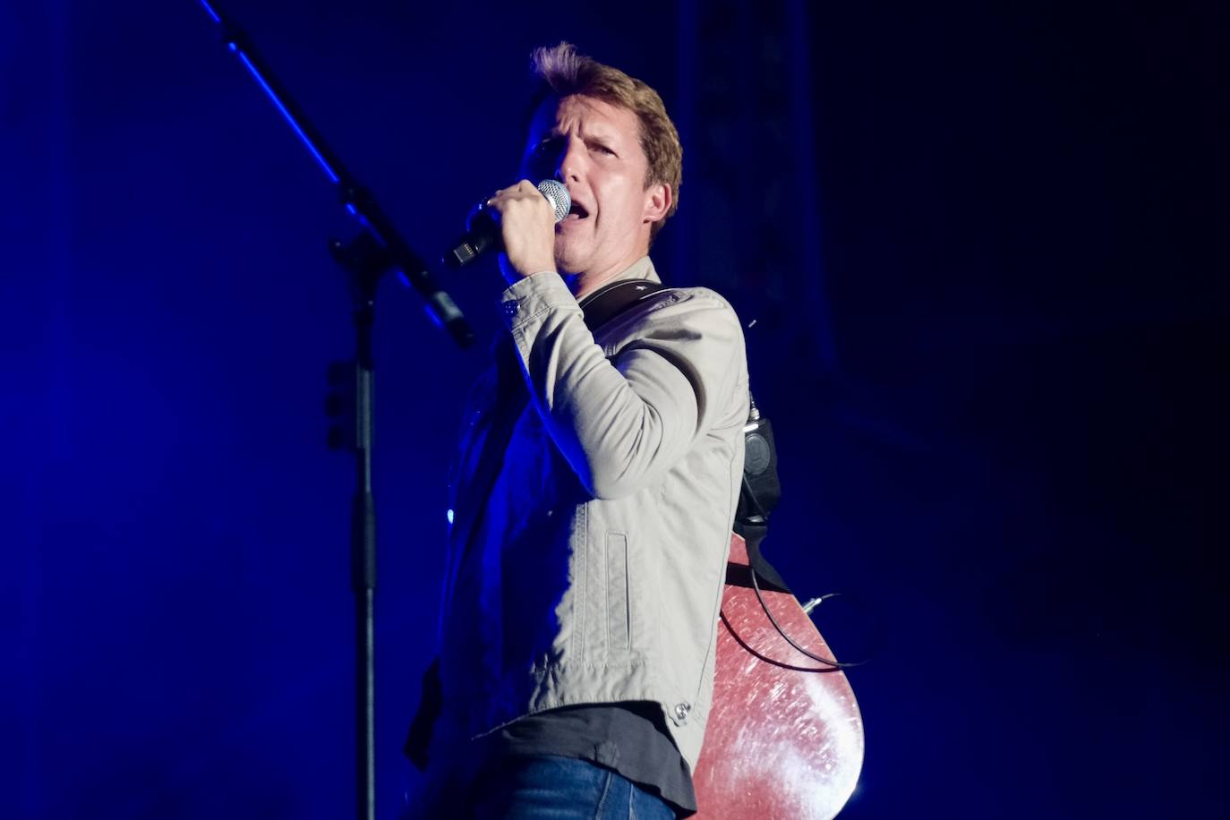 Fotos: James Blunt conquista Sancti Petri