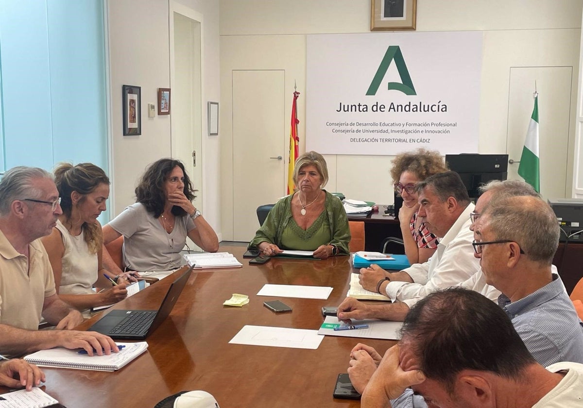 Trabajo en común para los equipamientos del CEIP San Ignacio de San Fernando.