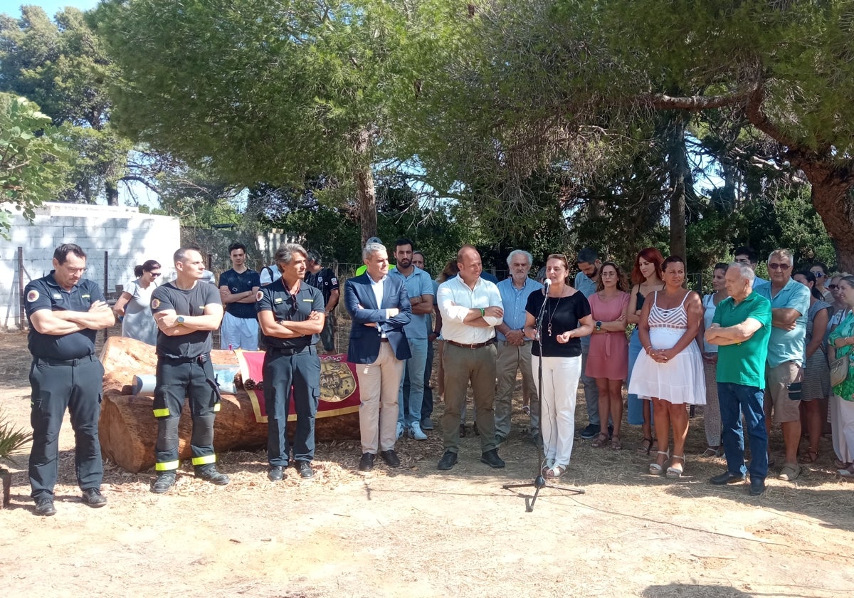 Puerto Real rinde homenaje en el aniversario de incendio de Las Canteras.