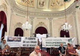 Fin a la precariedad: luz verde al nuevo pliego del servicio de ayuda a domicilio en Cádiz