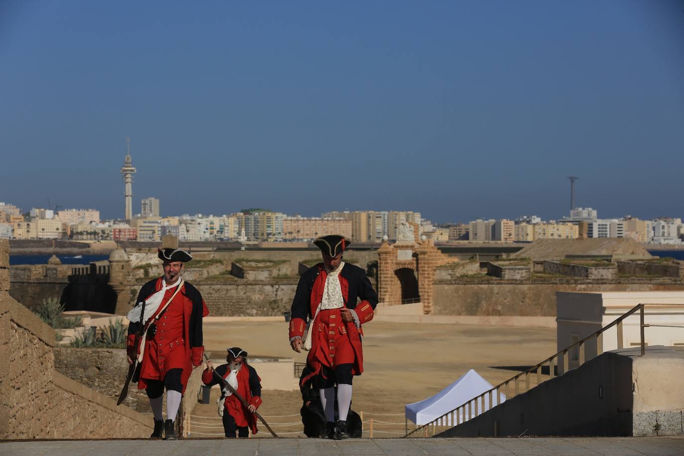 Fotos: El castillo de San Sebastián abre sus puertas a las visitas