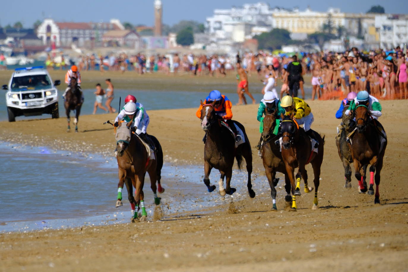 Fotos: Brillante doblete de Jaime Gelabert en las carreras de caballos de Sanlúcar