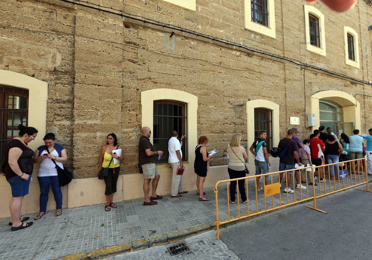 Imagen de archivo de las oficinas del IFEF en las bóvedas de Santa Elena de la capital gaditana.