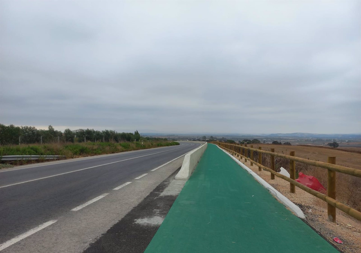 Una pasarela metálica en la vía ciclopeatonal entre Jerez y La Barca ayudará a salvar el paso de un arroyo