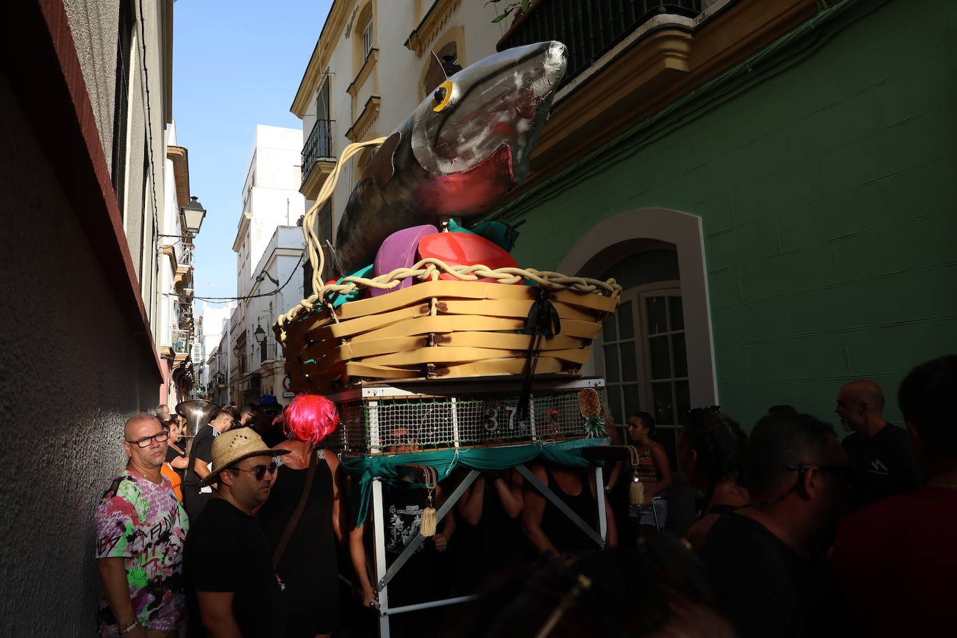 Fotos: Cádiz derrocha arte con su tradicional Entierro de la Caballa